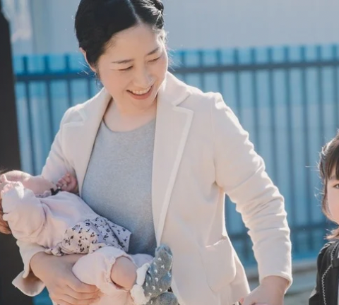 「頑張るエコ」を手放したら、毎日が軽くなった。プラスチックフリーから始める、自分らしい暮らしの整え方   【mirawings・松本友実さんインタビュー】